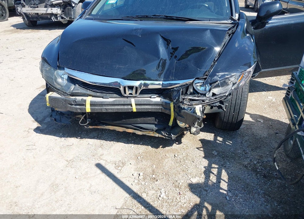 2010 HONDA CIVIC VIN: 19XFA1F61AE082225