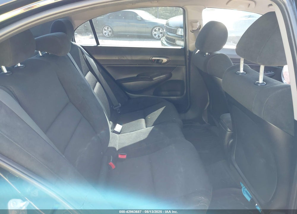 2010 HONDA CIVIC VIN: 19XFA1F61AE082225