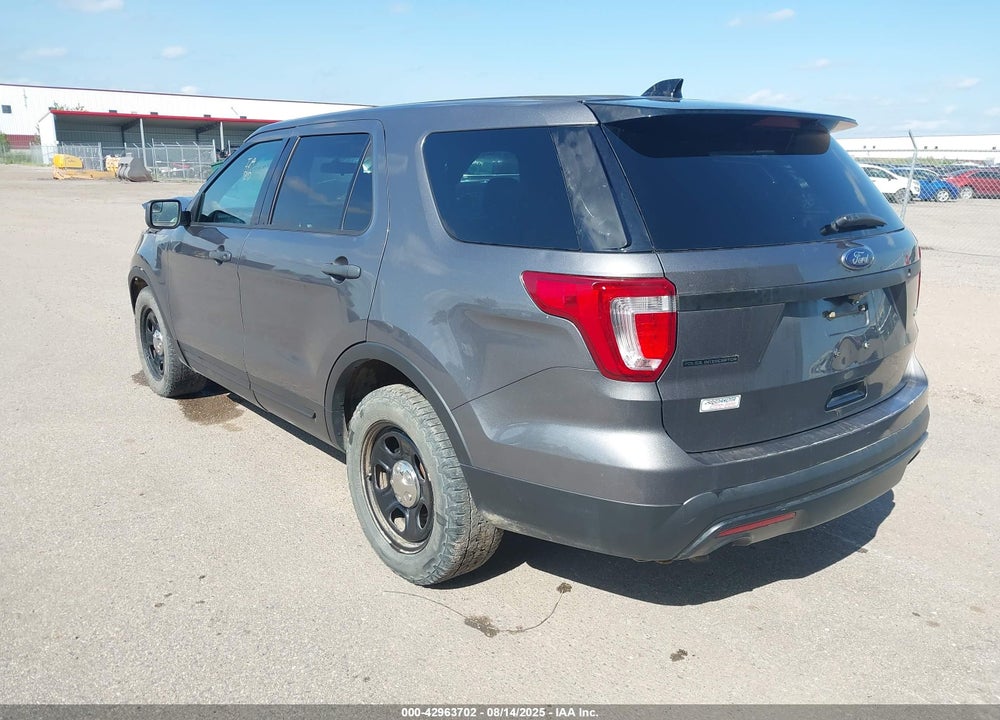 2017 FORD POLICE INTERCEPTOR VIN: 1FM5K8AR5HGA27964