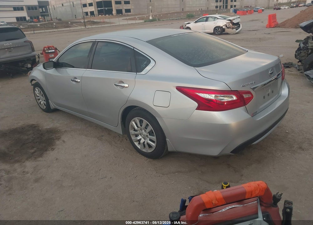 2017 NISSAN ALTIMA VIN: 1N4AL3AP8HN341921