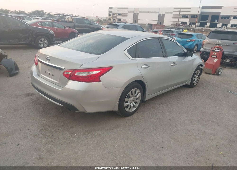 2017 NISSAN ALTIMA VIN: 1N4AL3AP8HN341921
