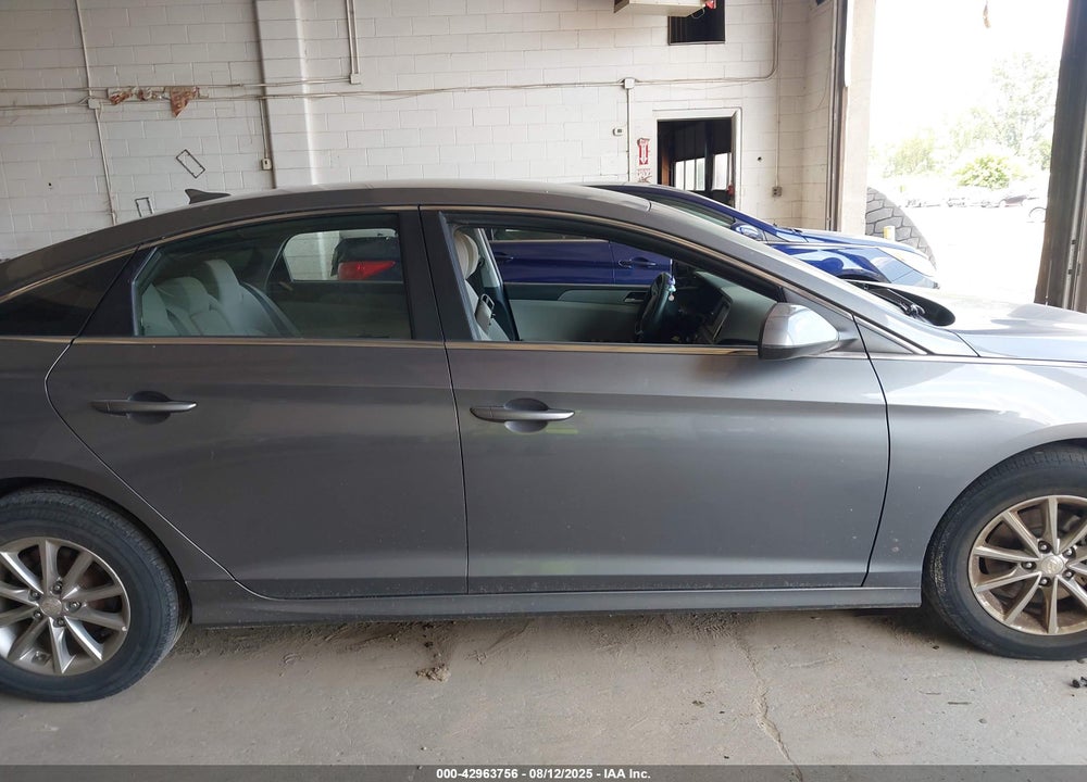 2018 HYUNDAI SONATA VIN: 5NPE24AF1JH709339