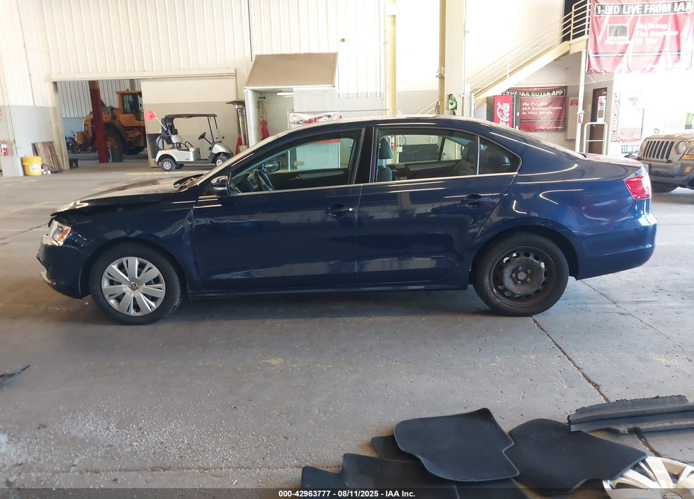 2013 VOLKSWAGEN JETTA VIN: 3VWDP7AJ9DM420630