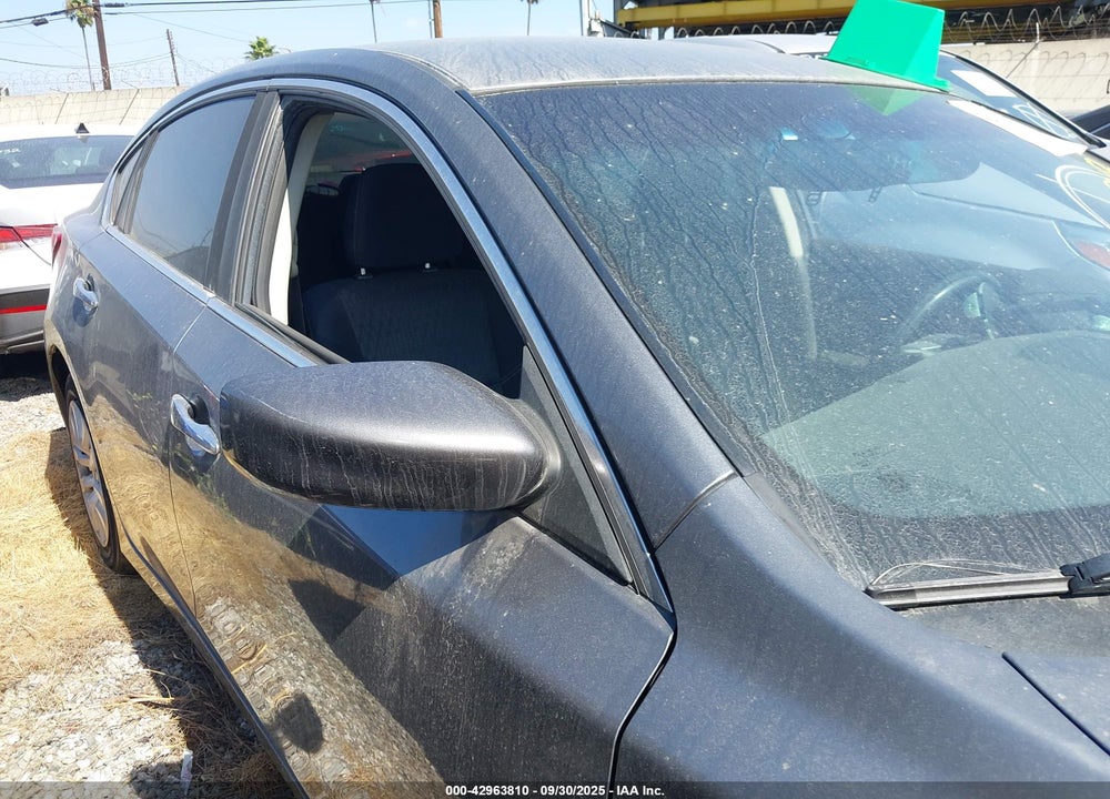 2017 NISSAN ALTIMA VIN: 1N4AL3AP1HN335149