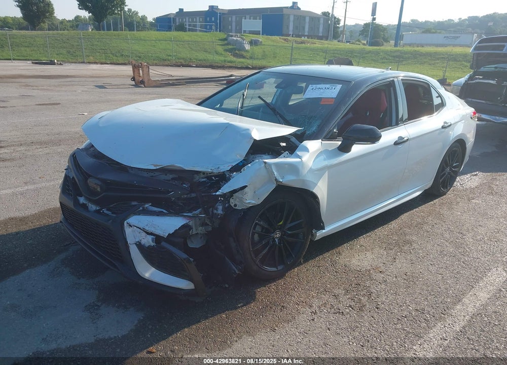 2021 TOYOTA CAMRY XSE HYBRID VIN: 4T1K31AK6MU020317