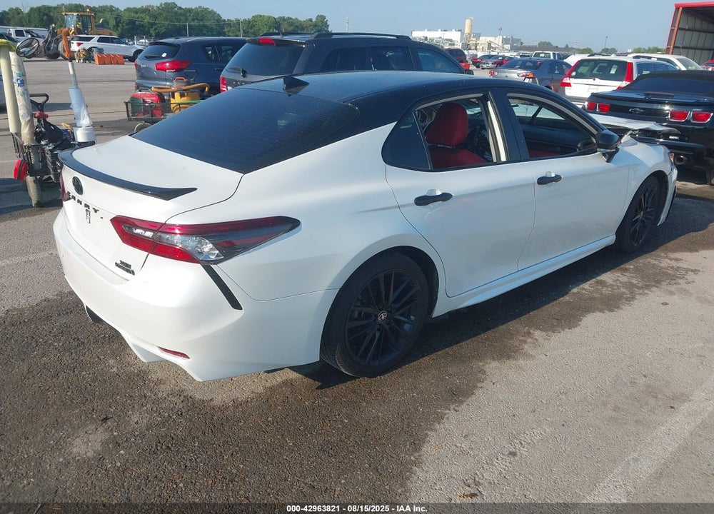 2021 TOYOTA CAMRY XSE HYBRID VIN: 4T1K31AK6MU020317