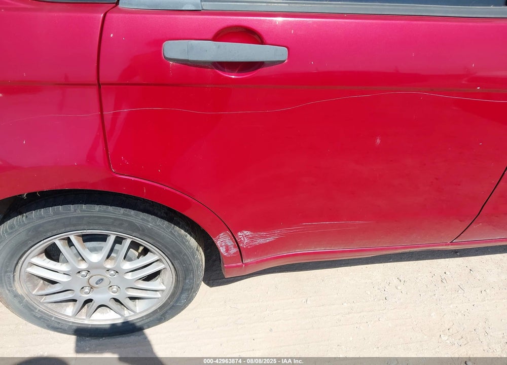 2010 FORD FOCUS SE VIN: 1FAHP3FNXAW125613