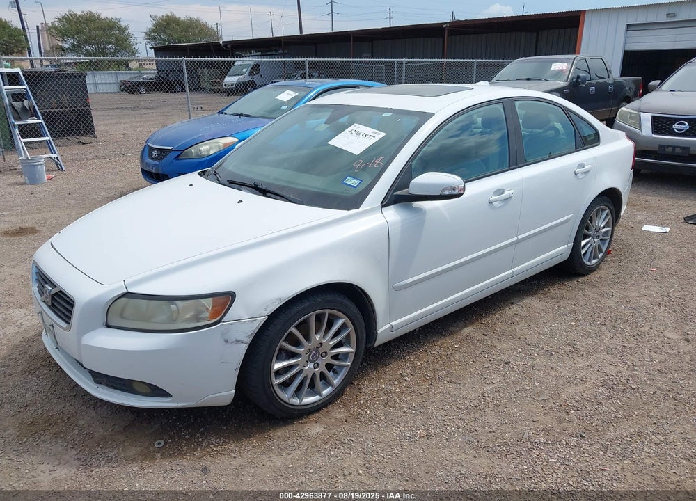 2009 VOLVO S40 2.4I VIN: YV1MS382X92462600