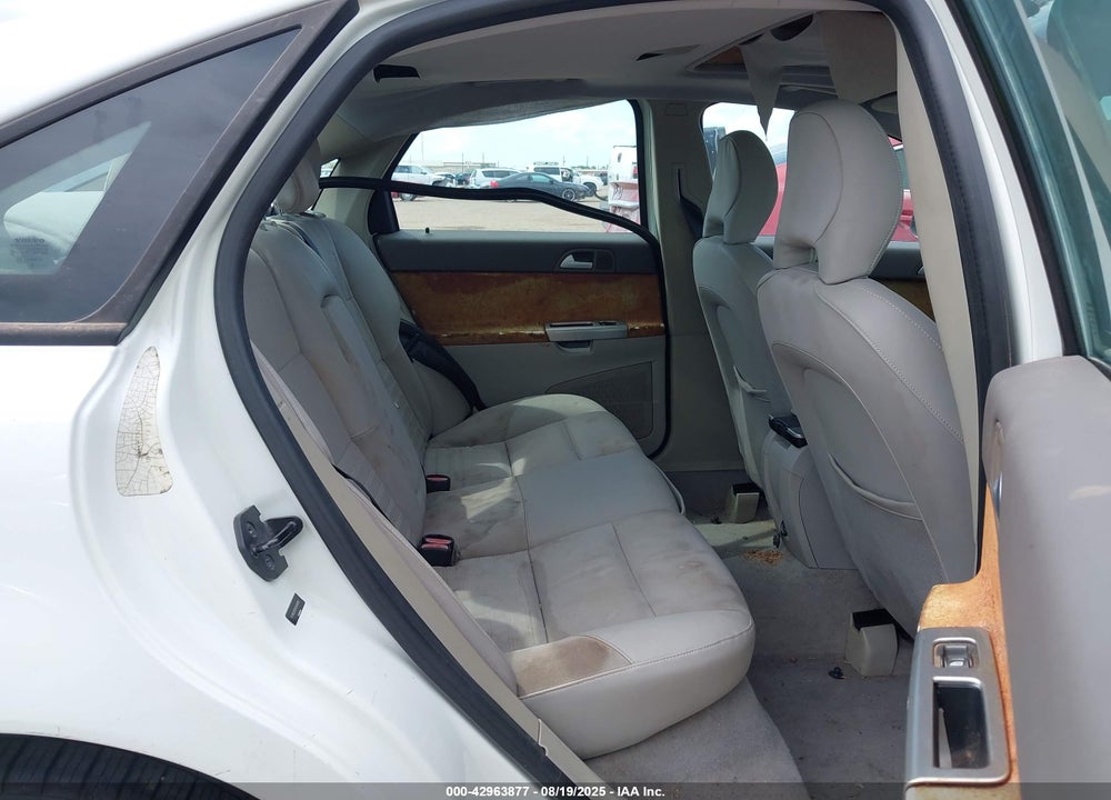 2009 VOLVO S40 2.4I VIN: YV1MS382X92462600