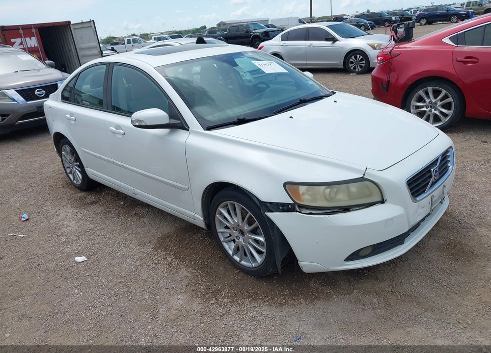 2009 VOLVO S40 2.4I VIN: YV1MS382X92462600