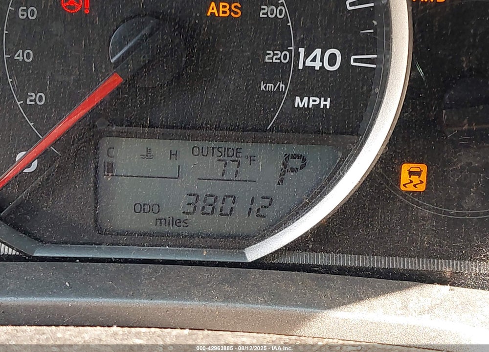 2015 TOYOTA RAV4 XLE VIN: 2T3RFREV0FW242239