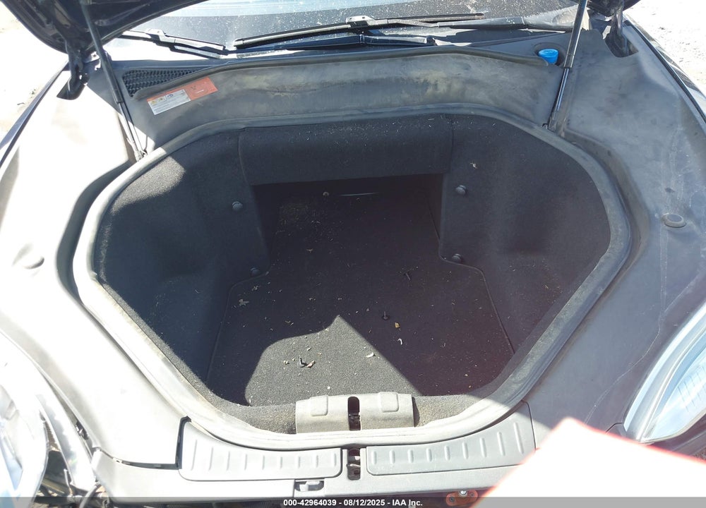 2014 TESLA MODEL S VIN: 5YJSA1H19EFP33830