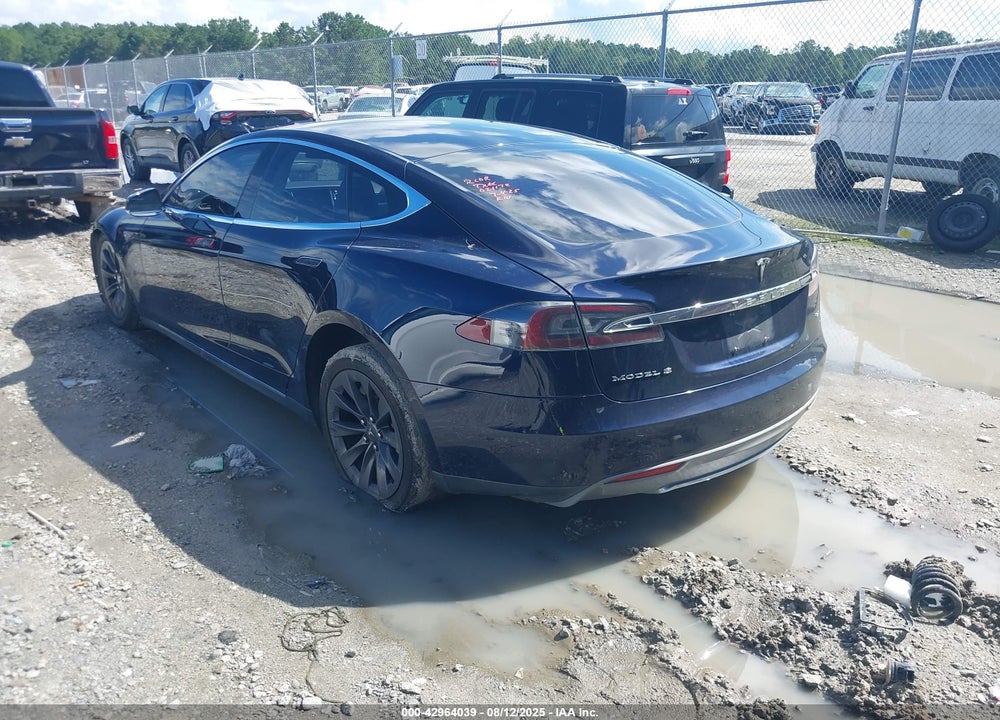 2014 TESLA MODEL S VIN: 5YJSA1H19EFP33830