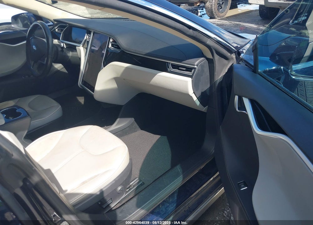 2014 TESLA MODEL S VIN: 5YJSA1H19EFP33830