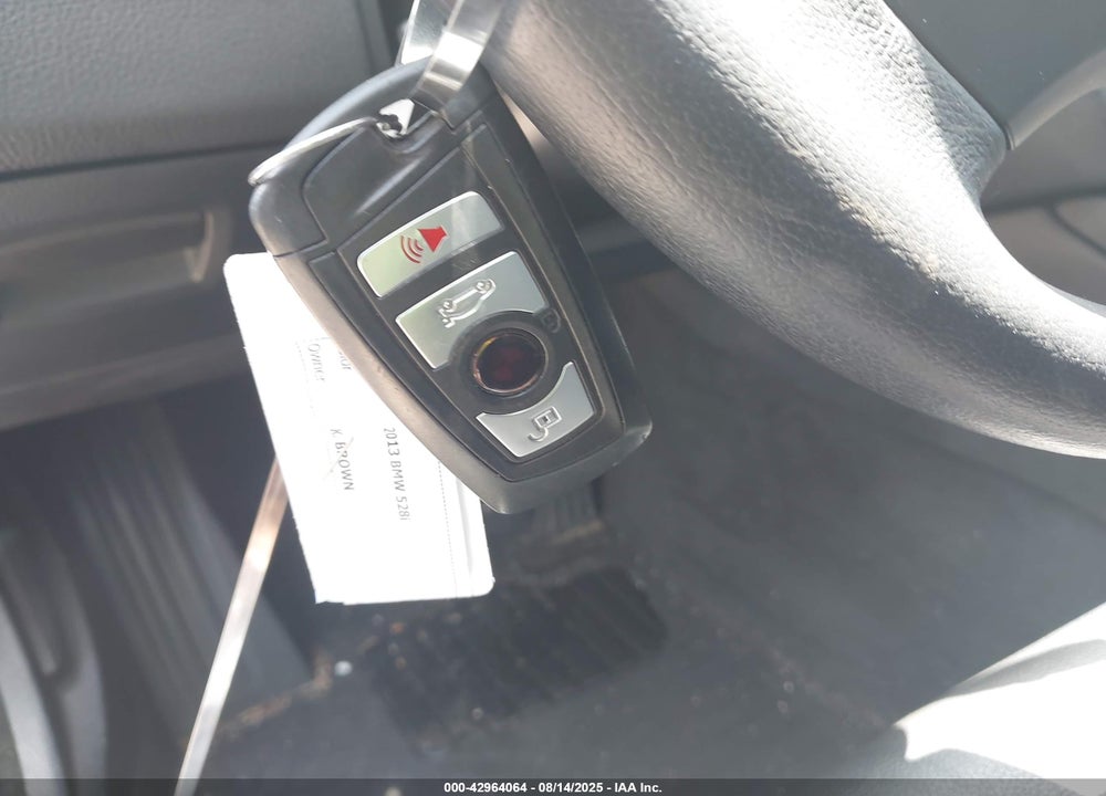 2013 BMW 5 SERIES VIN: WBAXG5C56DD233794