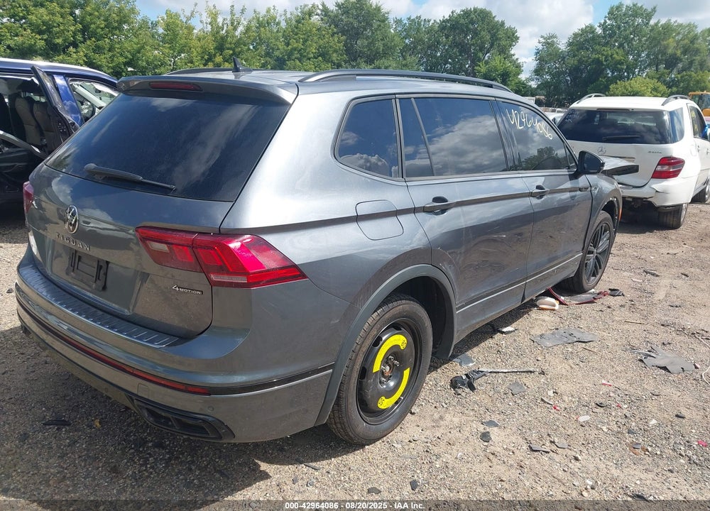 2022 VOLKSWAGEN TIGUAN 2.0T SE R-LINE BLACK VIN: 3VV8B7AX5NM011955
