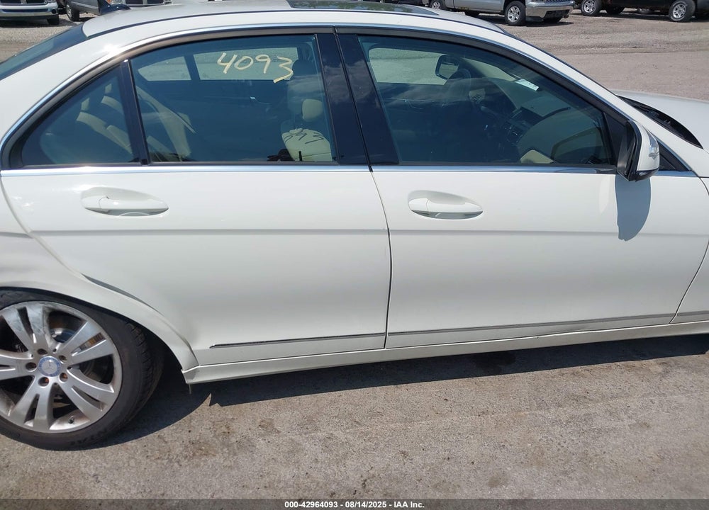 2009 MERCEDES-BENZ C CLASS VIN: WDDGF81X19F261502