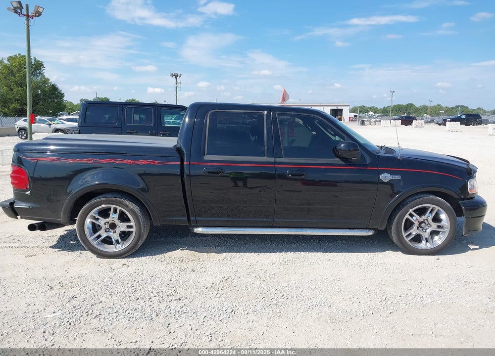 2002 FORD F-150 LARIAT VIN: 1FTRW07372KD59679