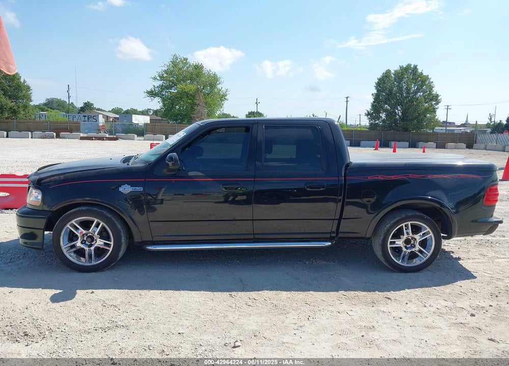 2002 FORD F-150 LARIAT VIN: 1FTRW07372KD59679