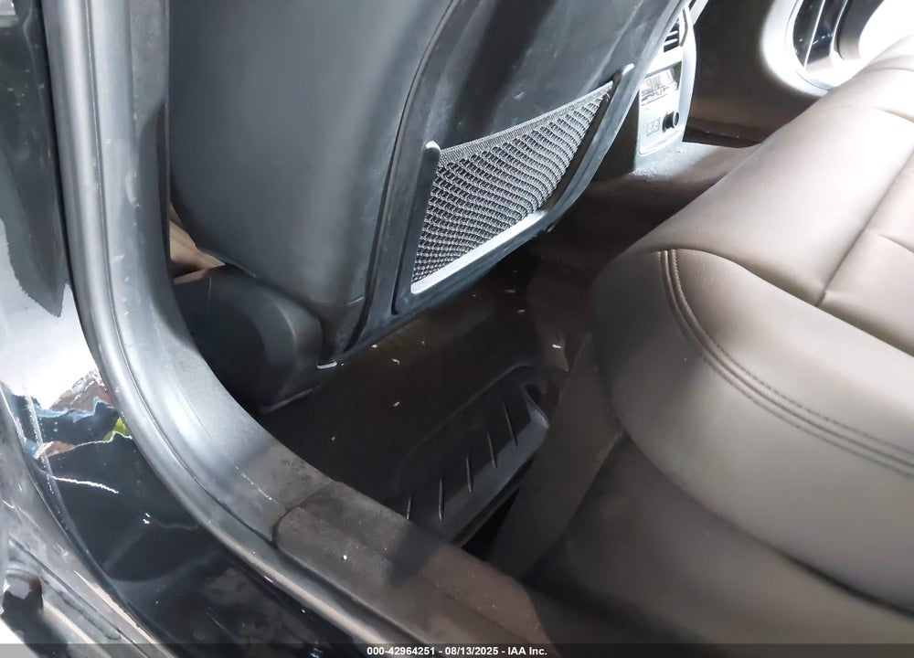 2019 BMW 3 SERIES VIN: WBA5R7C56KAJ82681