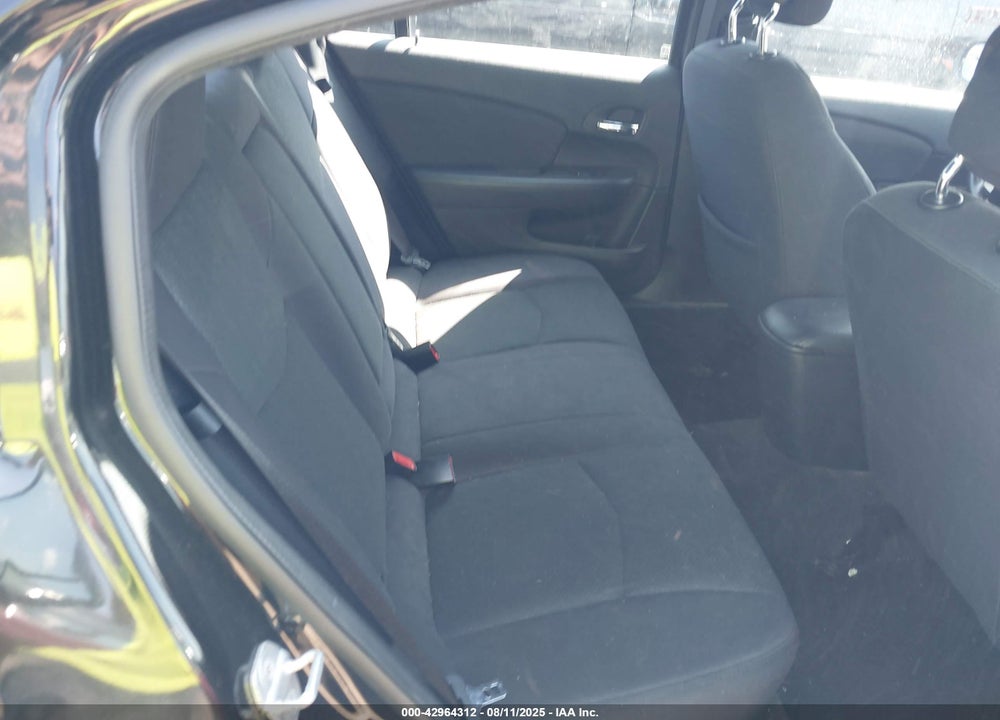 2012 CHRYSLER 200 VIN: 1C3CCBBB5CN187858