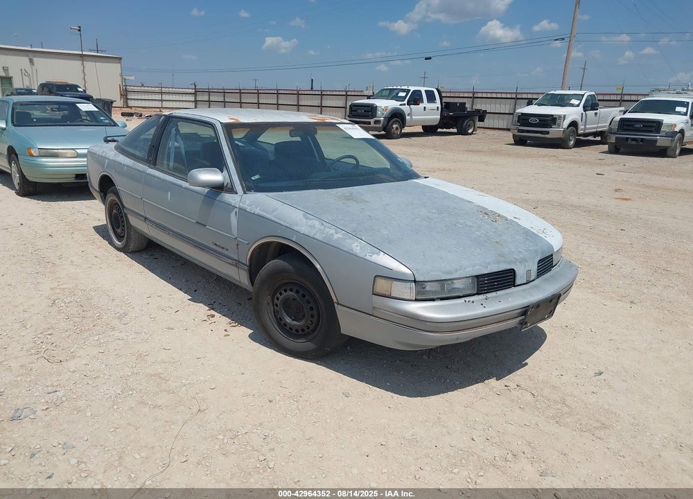 1989 OLDSMOBILE CUTLASS SUPREME VIN: 1G3WH14W6KD360974