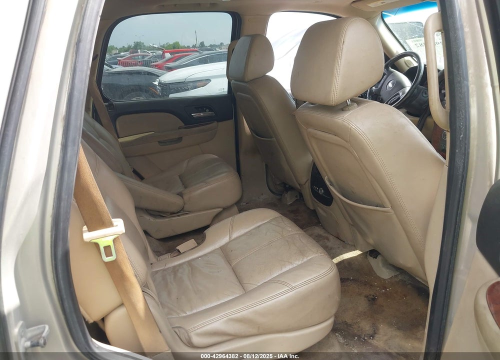 2008 CHEVROLET TAHOE LT VIN: 1GNFC13J78R103278
