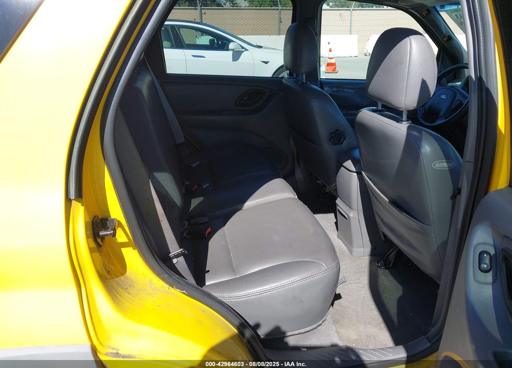 2002 FORD ESCAPE VIN: 1FMCU04162KD23749