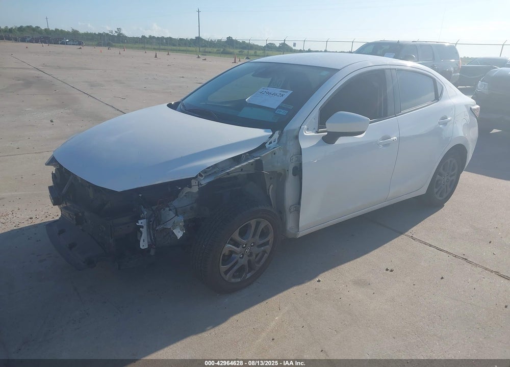 2020 TOYOTA YARIS VIN: 3MYDLBYV4LY712477