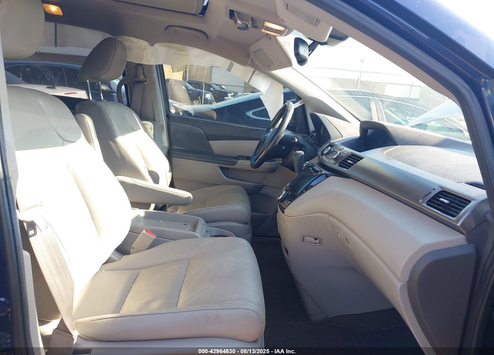 2016 HONDA ODYSSEY EX-L VIN: 5FNRL5H67GB136514