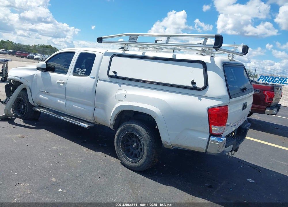 2017 TOYOTA TACOMA VIN: 5TFSZ5AN2HX048852