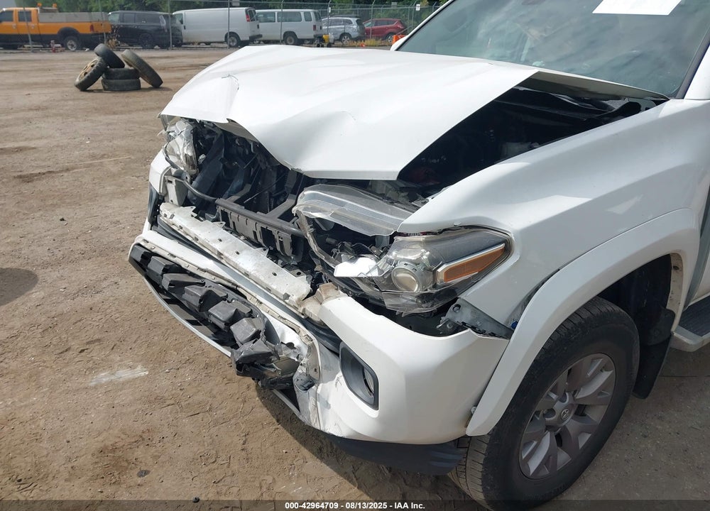 2019 TOYOTA TACOMA VIN: 5TFCZ5AN8KX194944