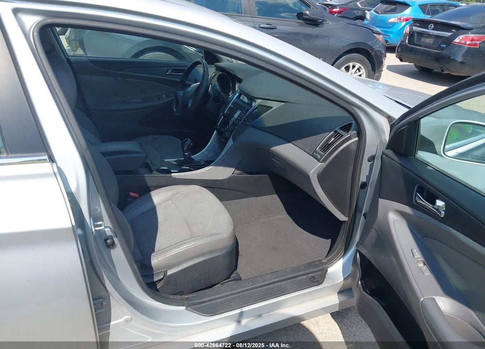 2013 HYUNDAI SONATA SE VIN: 5NPEC4AC9DH684942