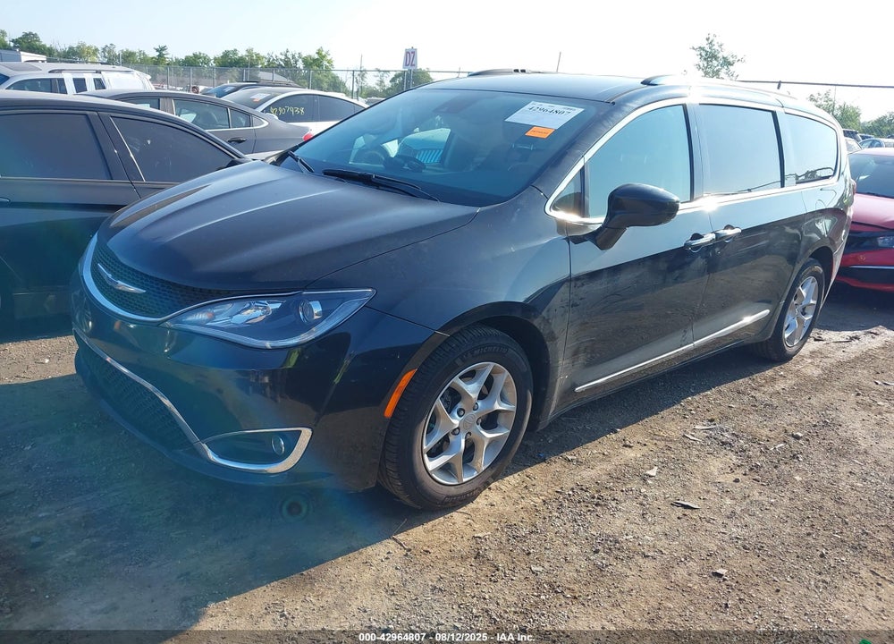 2020 CHRYSLER PACIFICA TOURING L PLUS VIN: 2C4RC1EG0LR108848