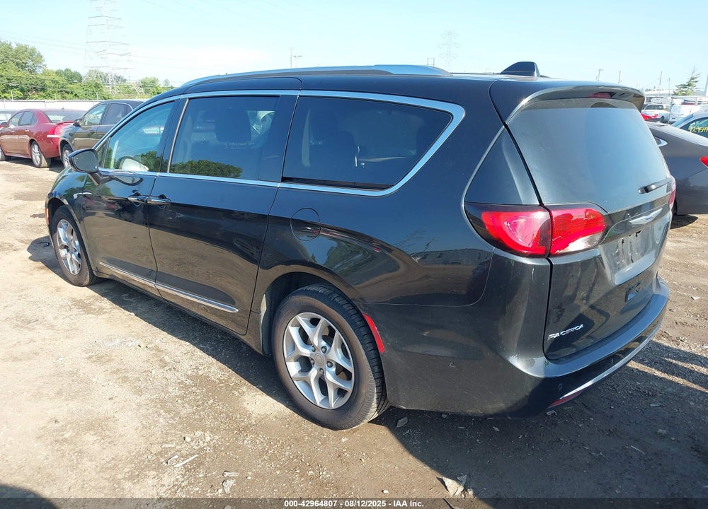 2020 CHRYSLER PACIFICA TOURING L PLUS VIN: 2C4RC1EG0LR108848