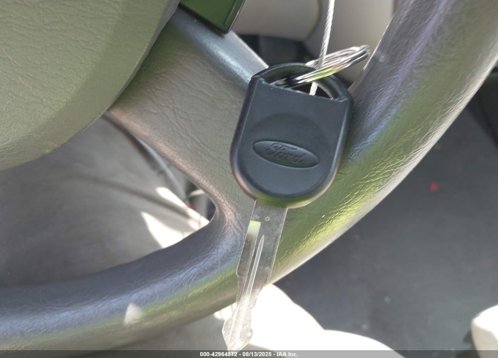 2006 FORD TAURUS SE VIN: 1FAHP53206A194515