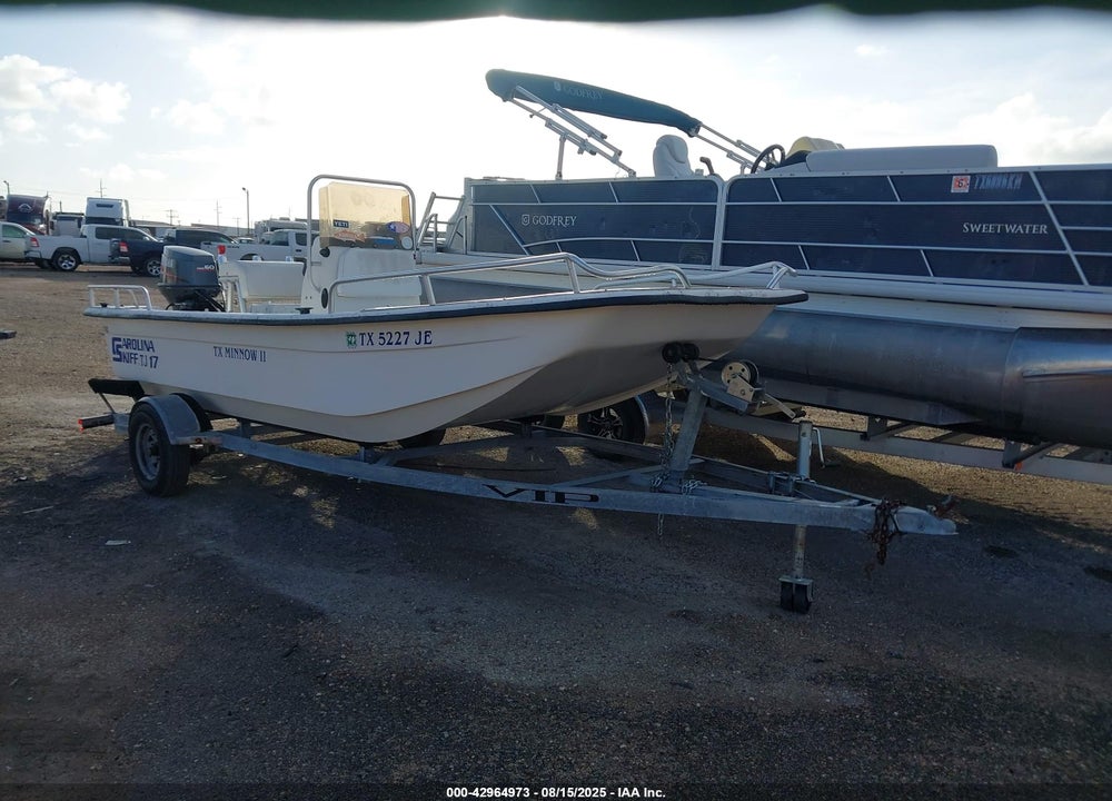 1999 CAROLINA SKIFF VIN: EKHD3261E999