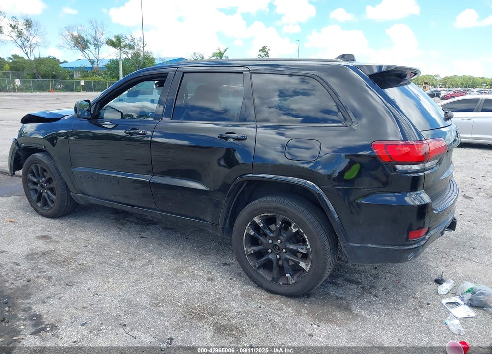 2017 JEEP GRAND CHEROKEE ALTITUDE 4X2 VIN: 1C4RJEAG7HC953375