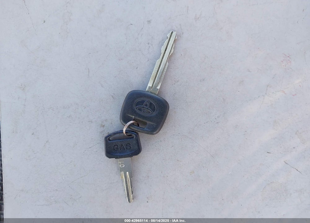 2005 TOYOTA TACOMA VIN: 5TENX22N45Z068492