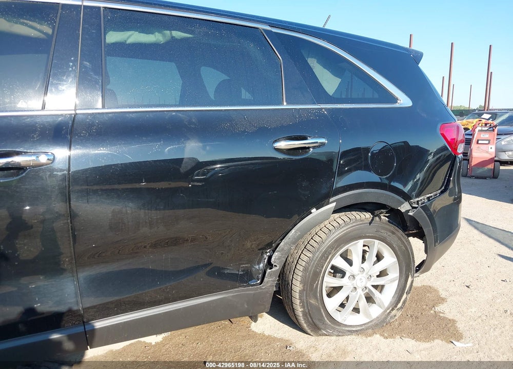 2016 KIA SORENTO VIN: 5XYPG4A35GG146280