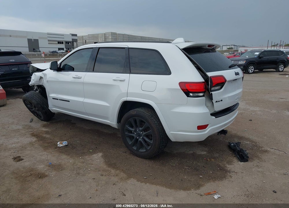 2018 JEEP GRAND CHEROKEE VIN: 1C4RJFAG2JC319967