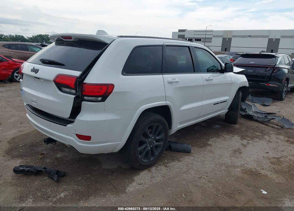2018 JEEP GRAND CHEROKEE VIN: 1C4RJFAG2JC319967