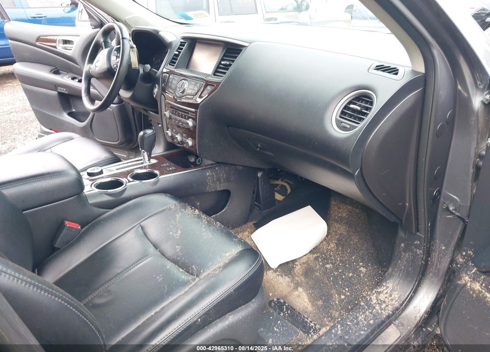 2015 NISSAN PATHFINDER VIN: 5N1AR2MM4FC700979