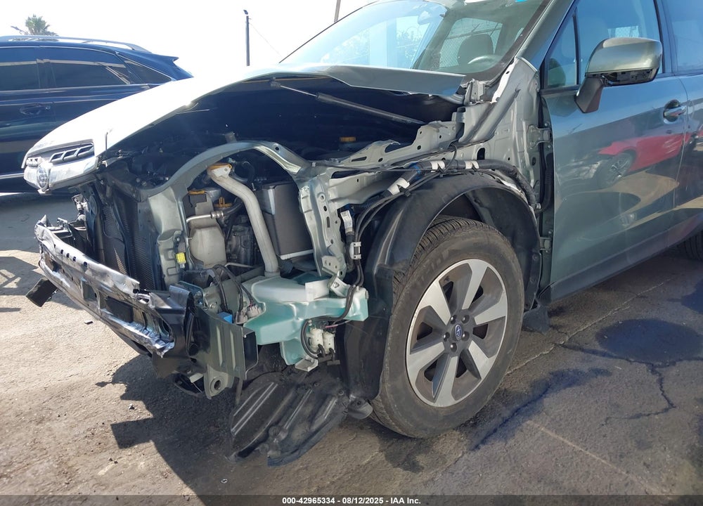 2018 SUBARU FORESTER VIN: JF2SJAGC5JH580636