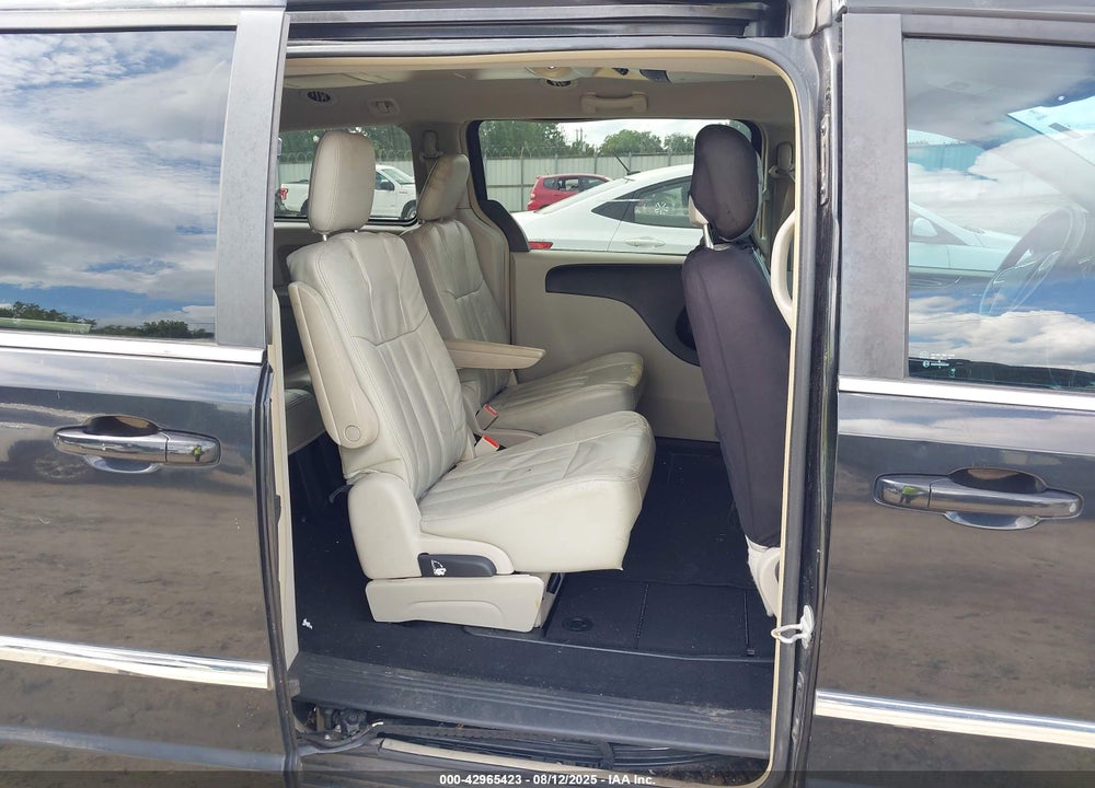 2012 CHRYSLER TOWN & COUNTRY TOURING VIN: 2C4RC1BG4CR339272