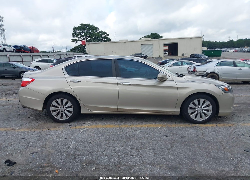 2014 HONDA ACCORD VIN: 1HGCR2F80EA237635
