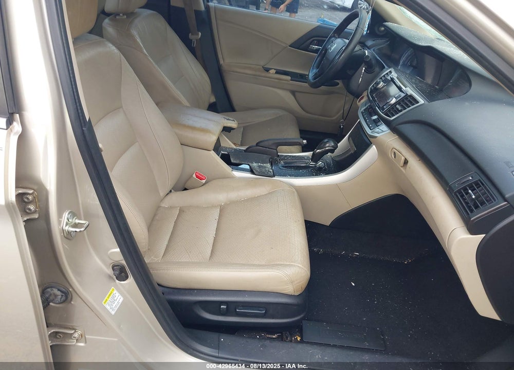 2014 HONDA ACCORD VIN: 1HGCR2F80EA237635