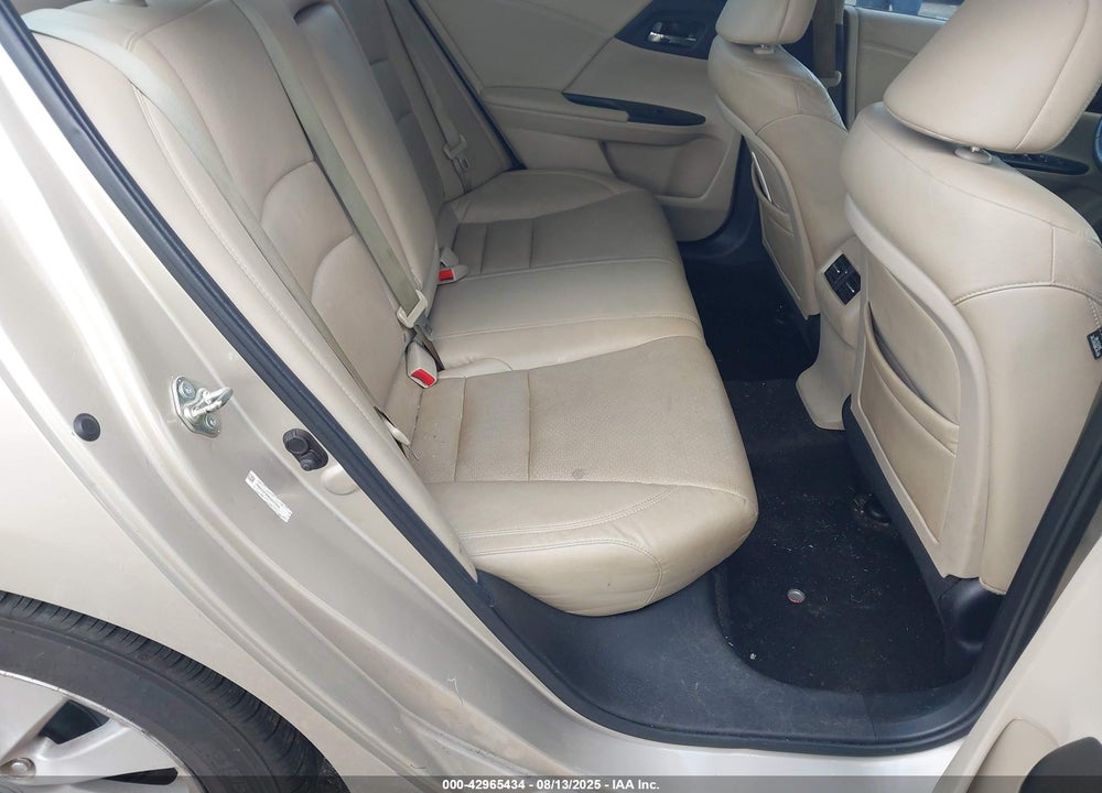 2014 HONDA ACCORD VIN: 1HGCR2F80EA237635