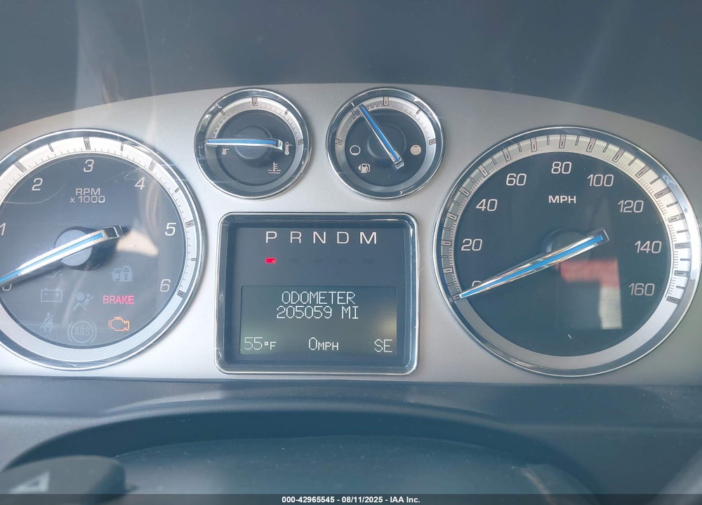 2009 CADILLAC ESCALADE VIN: 1GYFK13289R102477