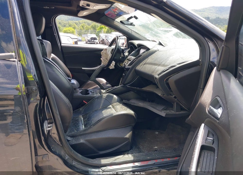 2014 FORD FOCUS ST VIN: 1FADP3L98EL127163